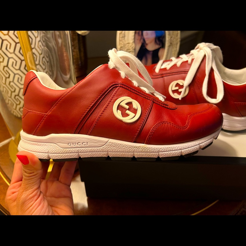 Authentic Gucci Red Tennis shoe 36.5